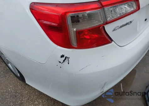 2014 Toyota Camry Se z USA, uszkodzony, nr VIN 4T1BF1FKXEU340614